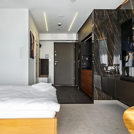 Hamba Cosmos- Self Check-in, Parking, 24h , Vat Apartman