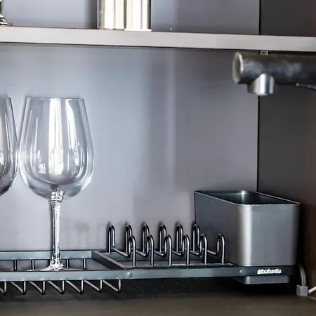 Hamba Cosmos- Self Check-in, Parking, 24h , Vat Апартаменты